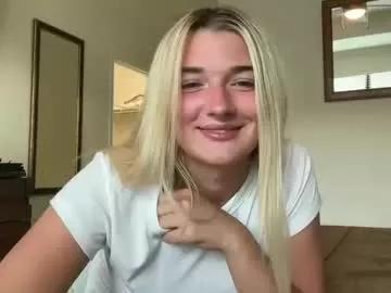 Away jadejamessecret on Chaturbate