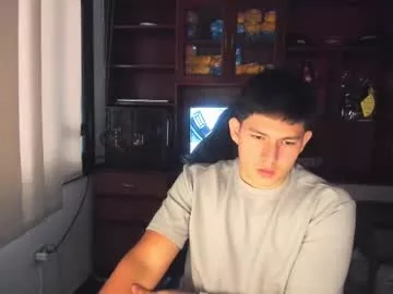 Freechat james_cr on Chaturbate