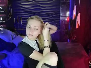 jessie_cuti — Hello! I want to drive u crazy:P #nonude #blonde #c2c #daddy #18 [783 tokens remaining]