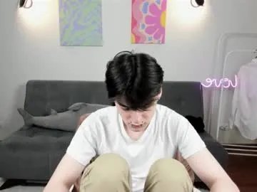 Freechat kevinhunter_ on Chaturbate