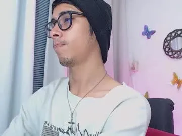 Freechat kingdanny_8 on Chaturbate