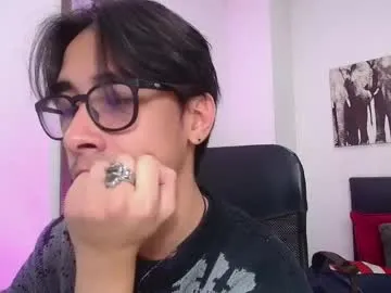 Freechat kingdanny_8 on Chaturbate