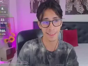 Freechat kingdanny_8 on Chaturbate