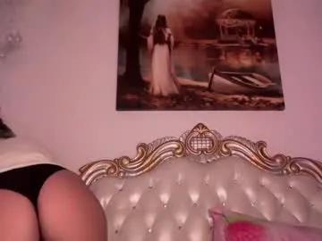 Chaturbate kiradivine is Freechat kiradivine — #hairy #natural #bigass #bigboobs #milf