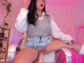 Freechat kylie_evans_18 on Chaturbate