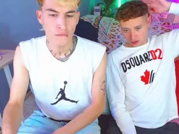 Freechat latin_boysxxx_ on Chaturbate