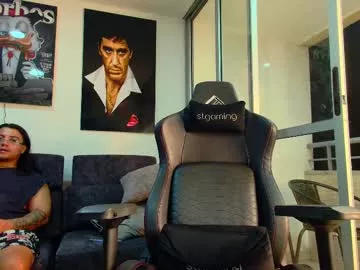 Freechat latin_couple77 on Chaturbate