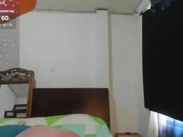 latinaastepmomm on Chaturbate