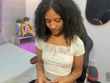 layla_clarke — GOAL: Show tits [216 tokens remaining] The most tender girl here <3 #ebony #latina #18 #smalltits #tattoos