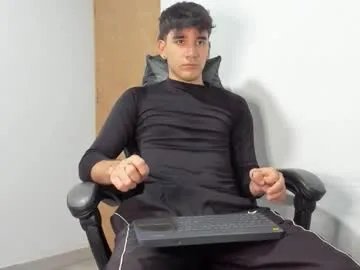 Freechat leo_jones389 on Chaturbate