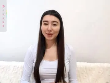 Offline leonieschmith on Chaturbate