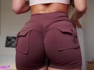 leyla_ly on Chaturbate