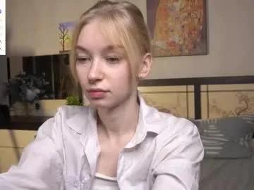 lidiaklemencic — GOAL: Your cum on my boobs [88 tokens remaining] Welcome to my room! #shy #18 #teen #new #skinny