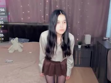 lilliecelina — GOAL: look at my sexy bra [66 tokens remaining] Welcome to my room!   #18 #skinny #shy #new #teen