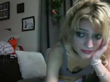Freechat lilvioletxxx on Chaturbate