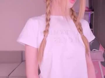 lissa__fox — GOAL: topless [146 tokens remaining] hey i'm Lissa! double s  #feet #cute #18 #pvt #skinny