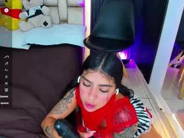 Freechat little__sophie18 on Chaturbate