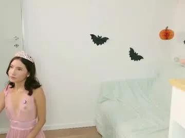 Freechat little_effy18_ on Chaturbate