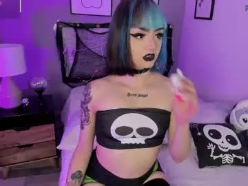 Offline lizasweett_ on Chaturbate