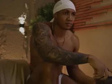 Away logan_varela on Chaturbate