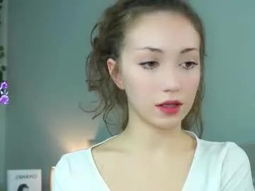 Freechat loriamarzinske on Chaturbate