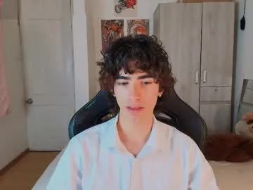 Offline lucas_xo on Chaturbate