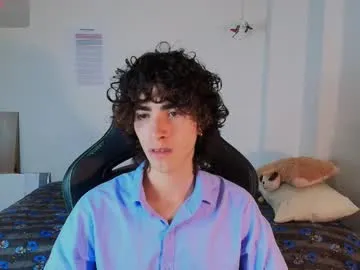 Offline lucas_xo on Chaturbate