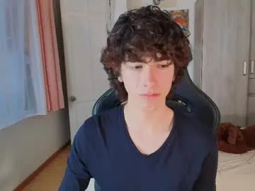 Offline lucas_xo on Chaturbate