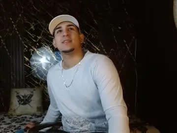 massimo_vidal — Plug Anal -Erotic cock And hard [200 tokens left] #cum #bigcock #daddy #young #muscle