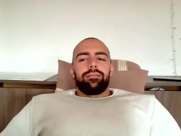 Offline master_david_23 on Chaturbate