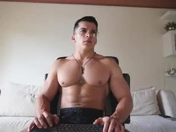 Freechat maximohoot on Chaturbate