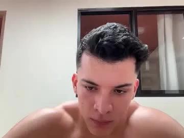 Freechat maximohoot on Chaturbate