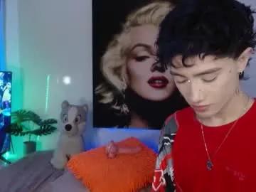 maxiy_001 — GOAL: CUM SHOW [949 tokens remaining] cum #dance #ass #colombian #latino #gay #18