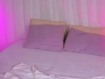 Freechat melan1e_ on Chaturbate