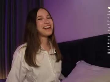 Freechat mellowpearl on Chaturbate