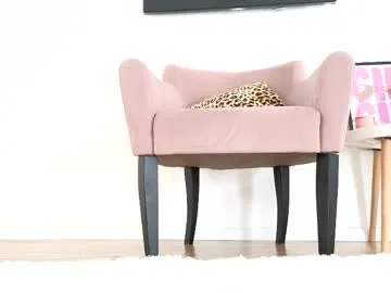 Offline meowlina on Chaturbate