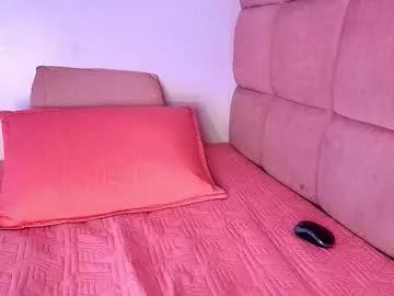 Freechat miia_01_ on Chaturbate