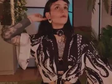 mika_moon_ on Chaturbate