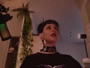 mika_moon_ on Chaturbate