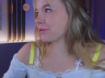 milly_shy on Chaturbate