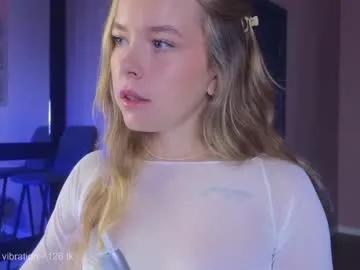 milly_shy on Chaturbate