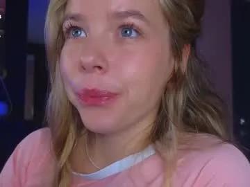 milly_shy on Chaturbate