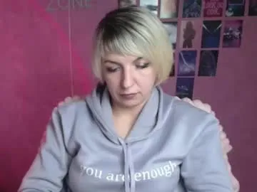 mishelle_blondie model from Chaturbate