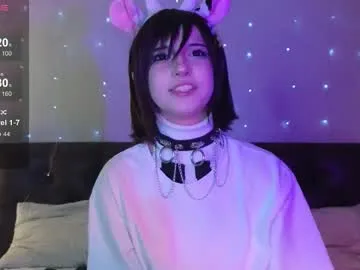 Freechat mistikcat on Chaturbate