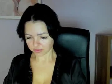 Private mollymoon40 on Chaturbate