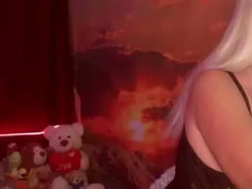 Freechat monicutex on Chaturbate