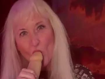 Freechat monicutex on Chaturbate