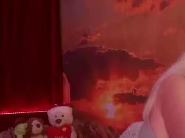 Freechat monicutex on Chaturbate