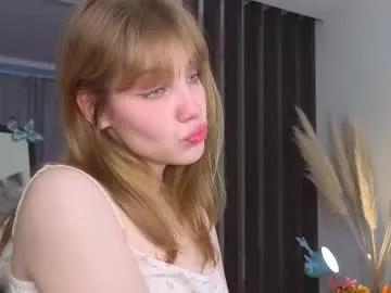 Freechat myismira on Chaturbate
