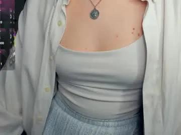 Freechat nakishacroshaw on Chaturbate